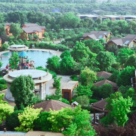 Zhangjiagang Suzhou Phoenix Hotspring Resort מראה חיצוני תמונה