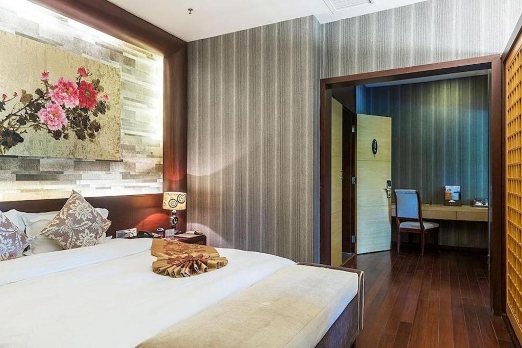Zhangjiagang Suzhou Phoenix Hotspring Resort מראה חיצוני תמונה