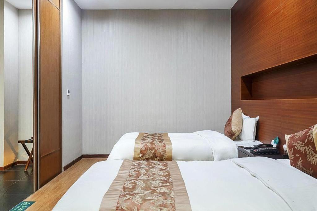 Zhangjiagang Suzhou Phoenix Hotspring Resort מראה חיצוני תמונה