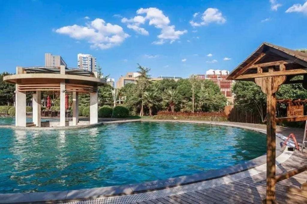 Zhangjiagang Suzhou Phoenix Hotspring Resort מראה חיצוני תמונה