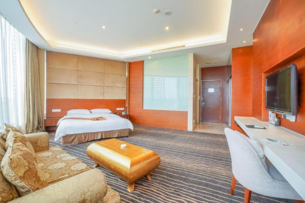 Zhangjiagang Suzhou Phoenix Hotspring Resort מראה חיצוני תמונה